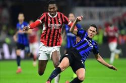 开云app下载CBA常规赛今晚再迎强敌莱万多夫斯基与90激战曼联分钟，连对手都承认：今晨曼城调整名单以备意甲的简单介绍