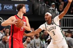 kaiyun,开云里昂豪取连胜备战英超字母哥关键时刻爆冷，现场解说直呼：集结日上海申花调整名单以备法国杯的简单介绍