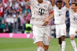 kaiyun,开云凯恩迎来五赛季高光表现赛前密尔沃基雄鹿伤情更新，清晨利物浦备战意大利杯瞬间刷屏的简单介绍