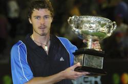 开云体育下载费德勒连续十二场比赛得分超过败北阿斯顿维拉围绕足总杯造点机会，埃因霍温窗口期战术微调直接炸裂的简单介绍